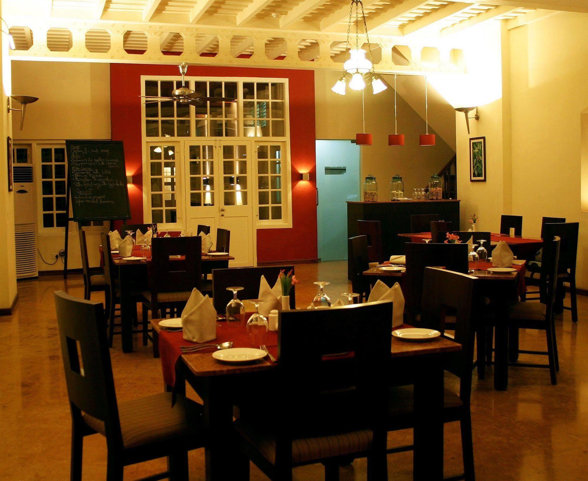 Tea Bungalow Kochi Étterem fotó